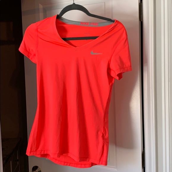 Nike Tops - Work our top